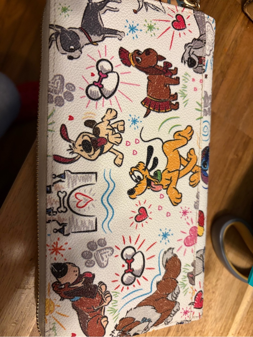 Dooney & Bourke White Multicolor Disney Dogs Wristlet - Picture 2 of 4
